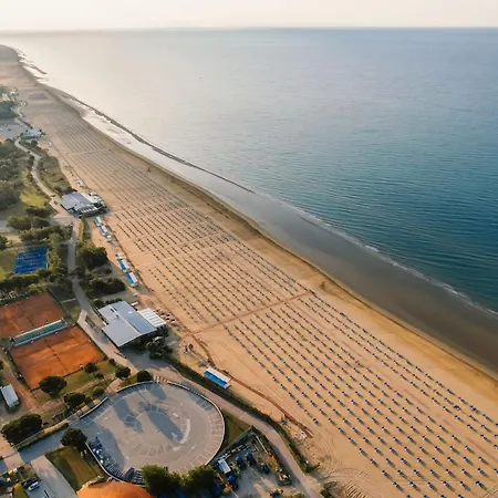 Spacious For Families With Garden * Bibione